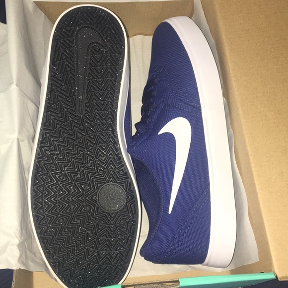 🔥Nike SN Check Sneaker (Big Kid) NWT - Picture 10 of 10